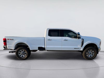 2023 Ford Super Duty F-350 Lariat