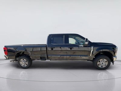 2026 Ford Super Duty F-350 Lariat