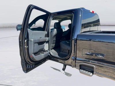 2026 Ford Super Duty F-350 Lariat