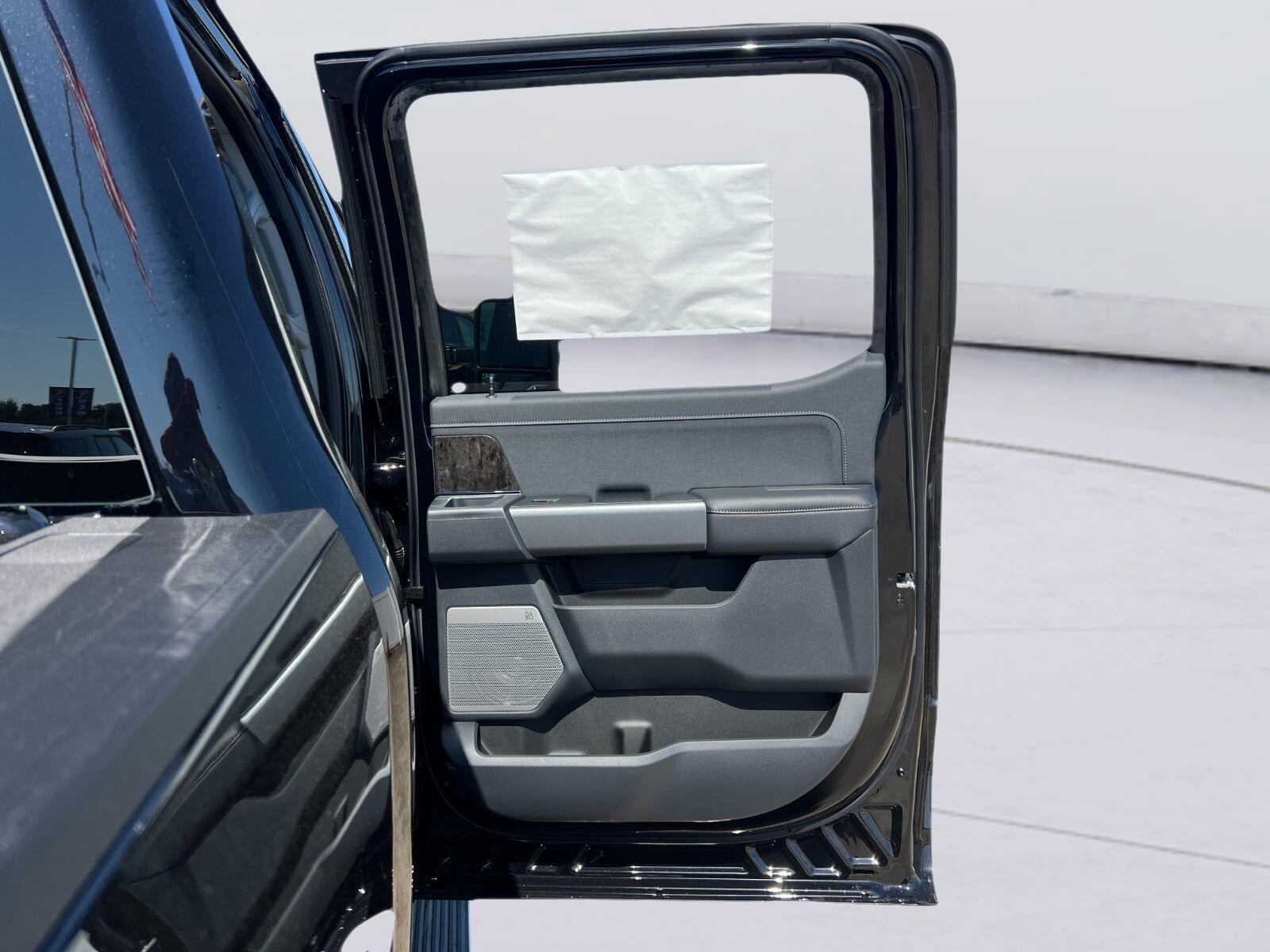 2026 Ford Super Duty F-350 Lariat