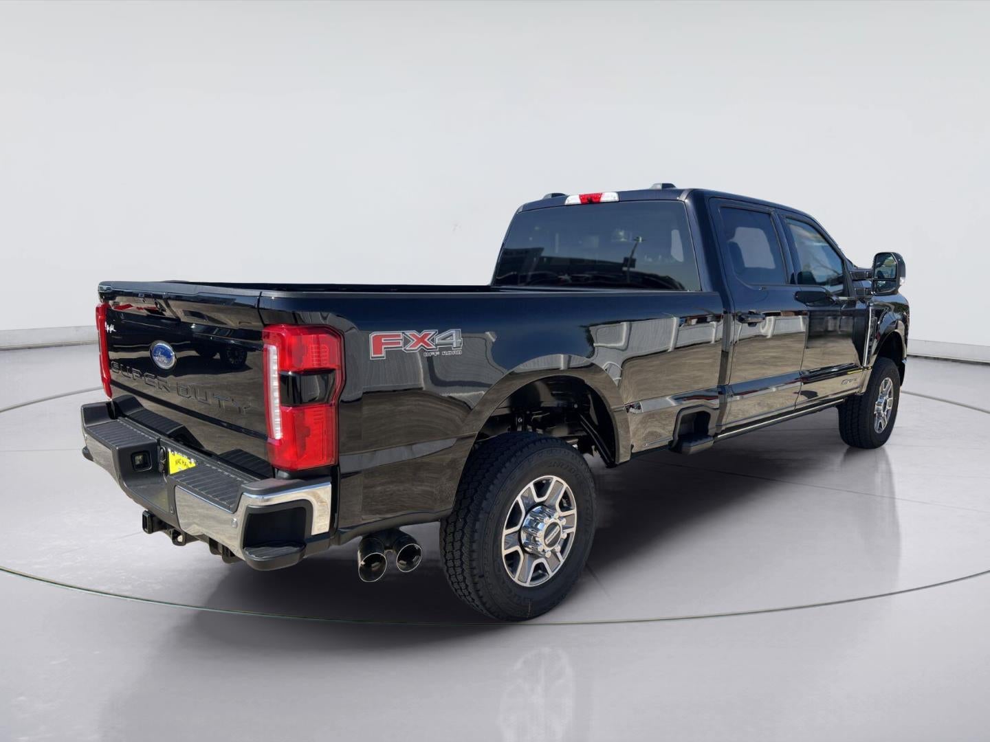 2026 Ford Super Duty F-350 Lariat