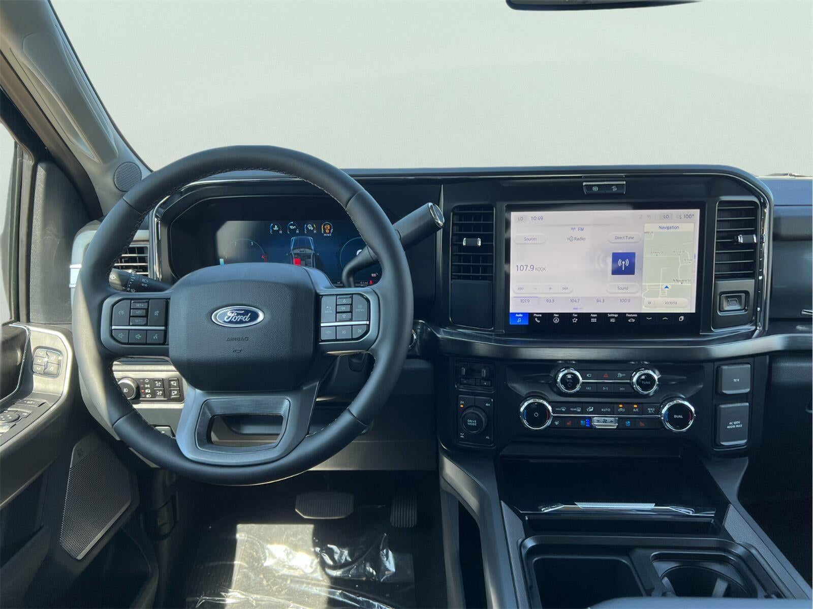 2026 Ford Super Duty F-350 Lariat