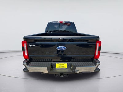 2026 Ford Super Duty F-350 Lariat
