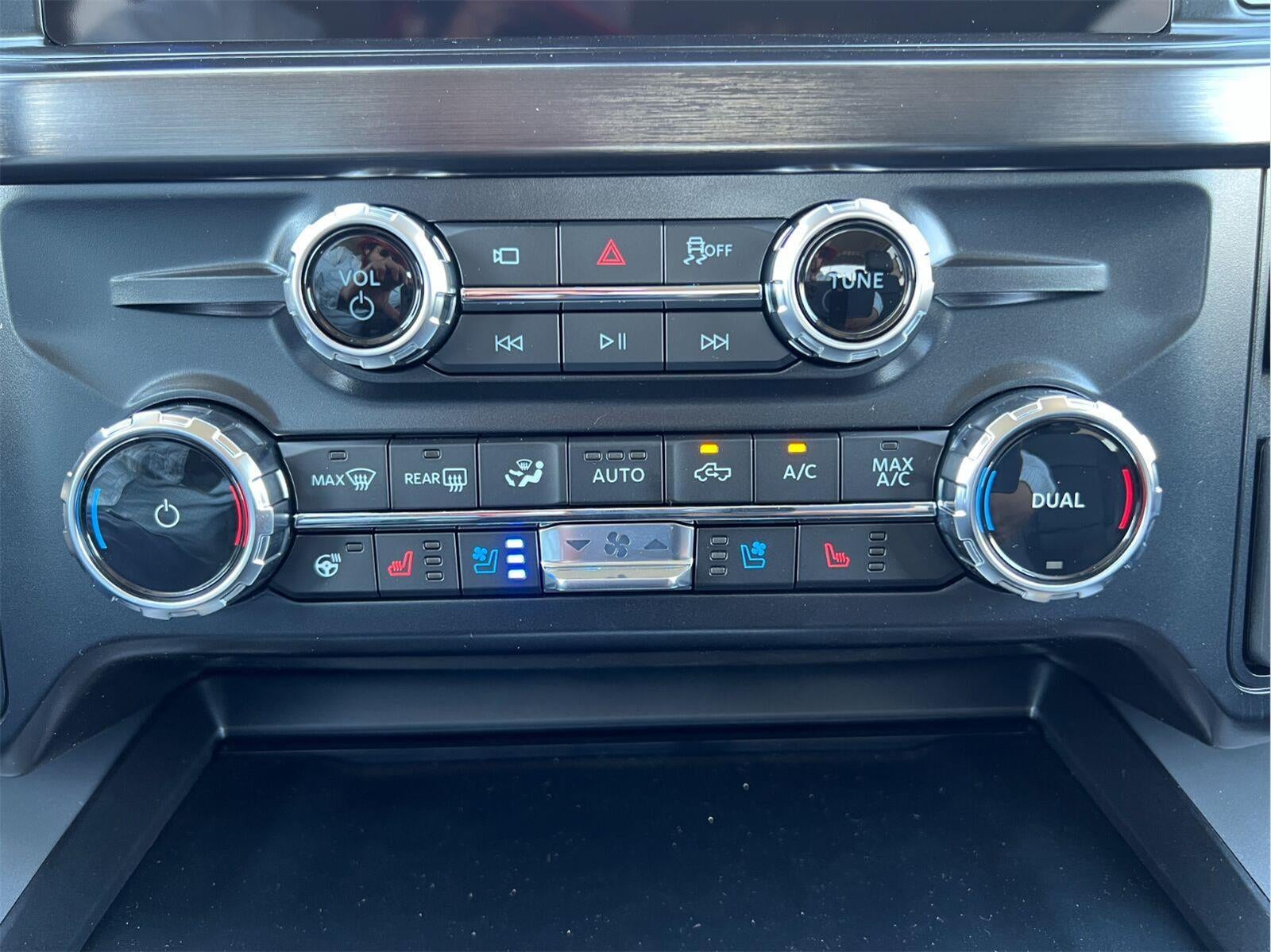 2026 Ford Super Duty F-350 Lariat