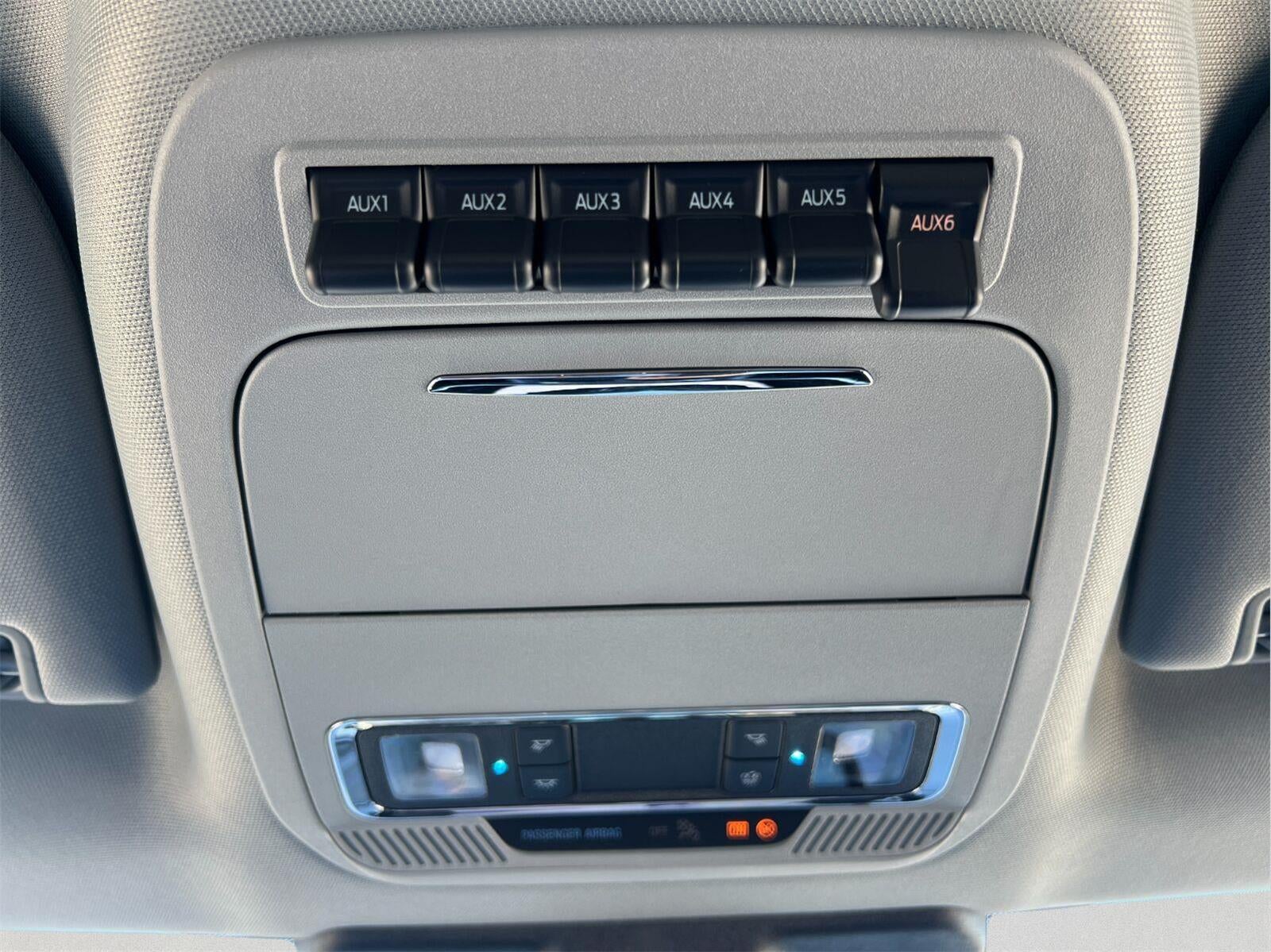 2026 Ford Super Duty F-350 Lariat