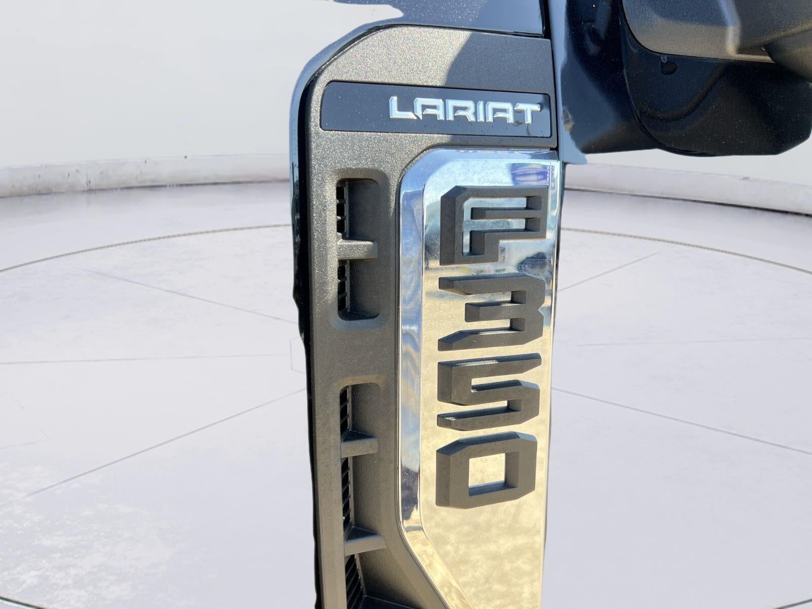 2026 Ford Super Duty F-350 Lariat