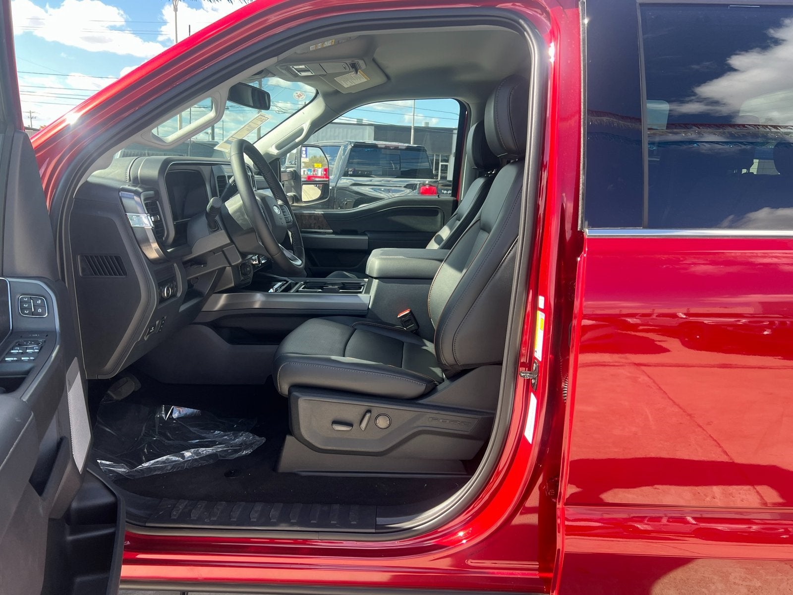 2026 Ford F-350SD Lariat