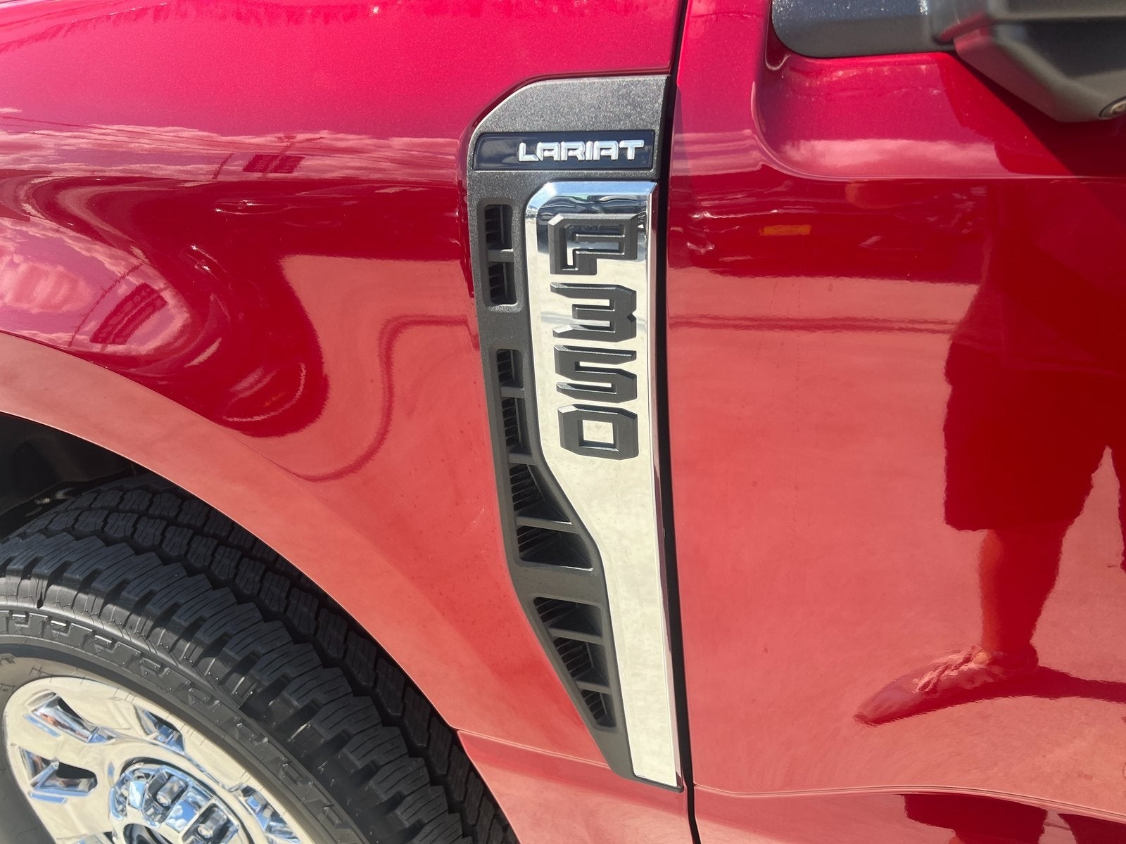 2026 Ford F-350SD Lariat