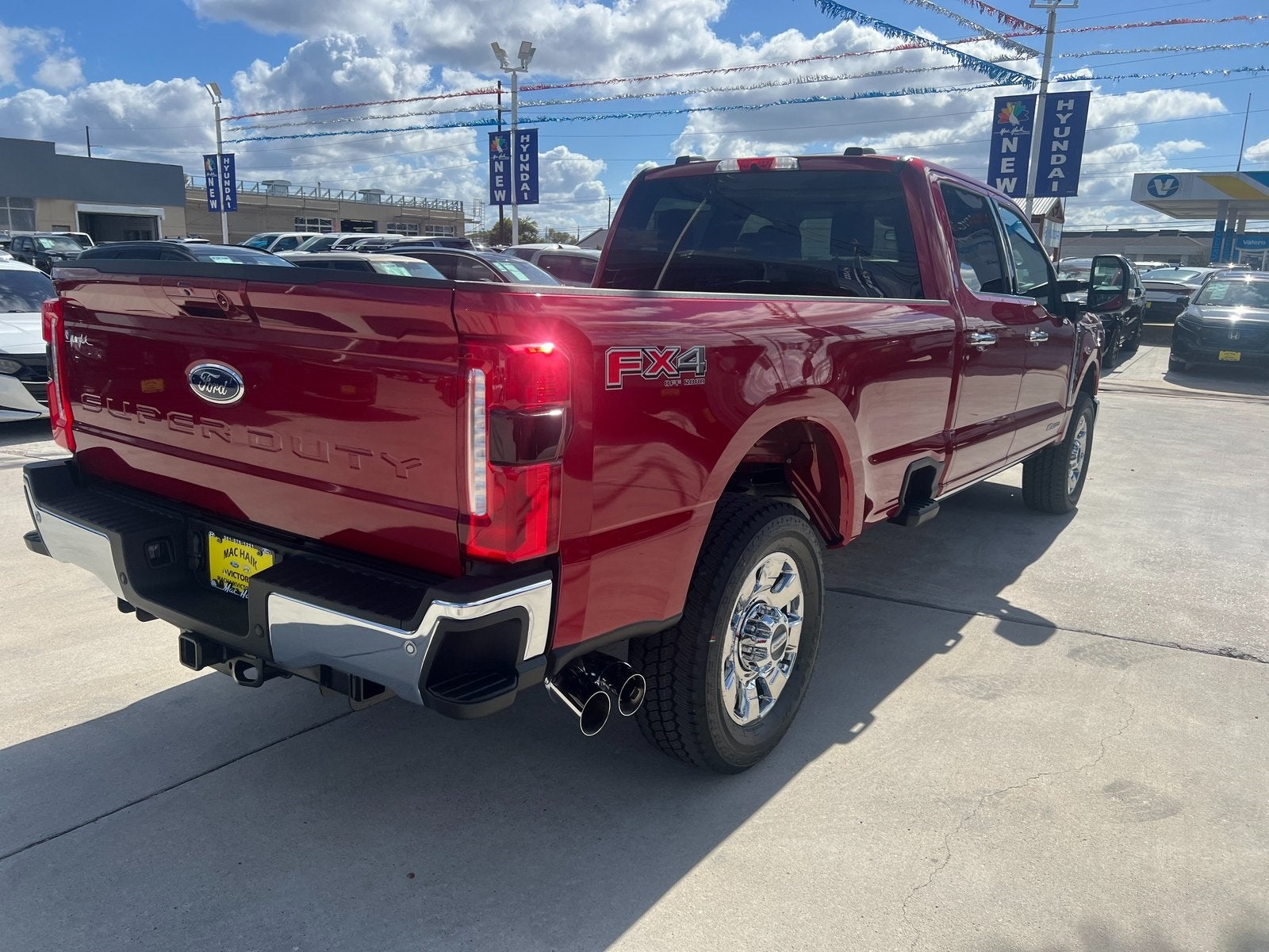 2026 Ford F-350SD Lariat
