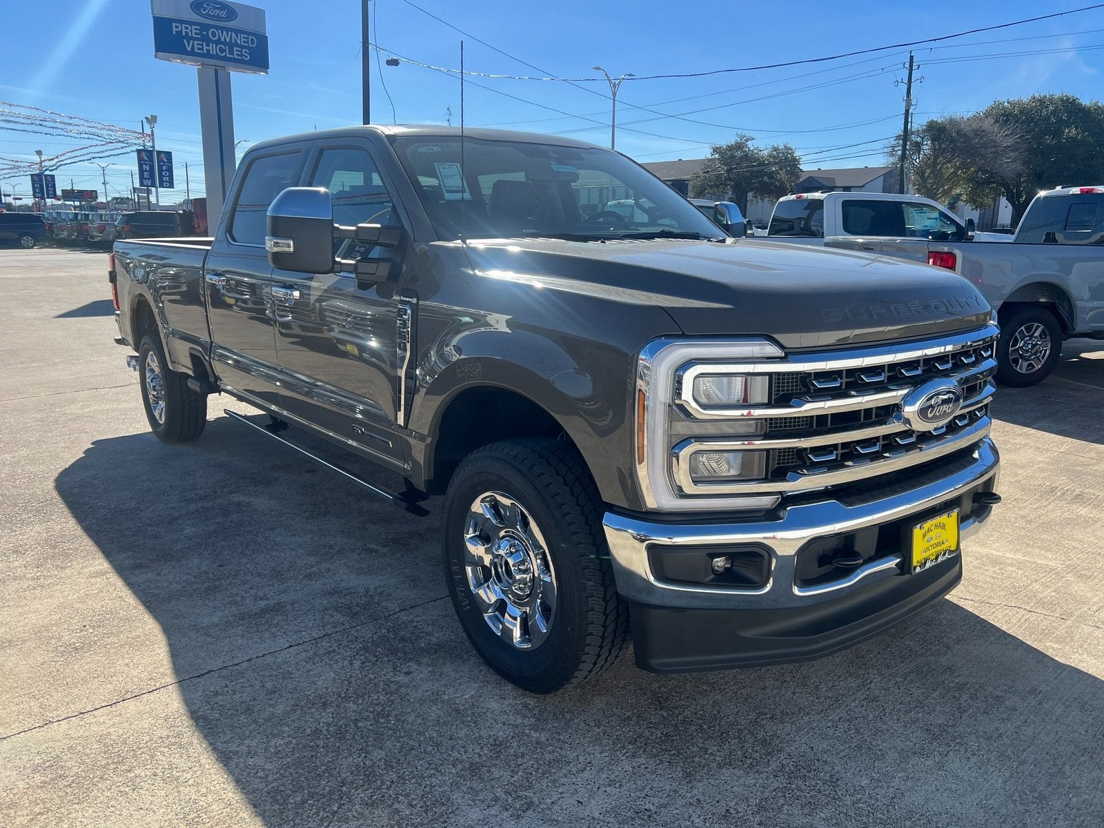 2026 Ford F-350SD Lariat