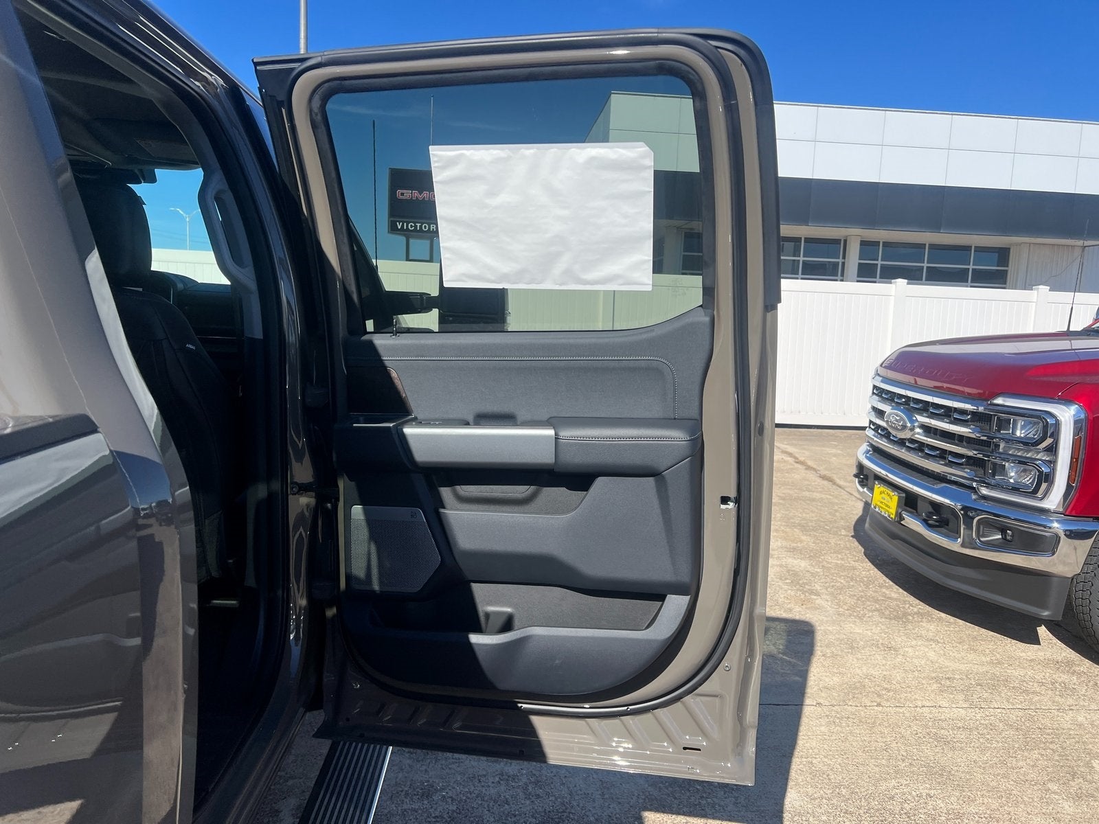 2026 Ford F-350SD Lariat