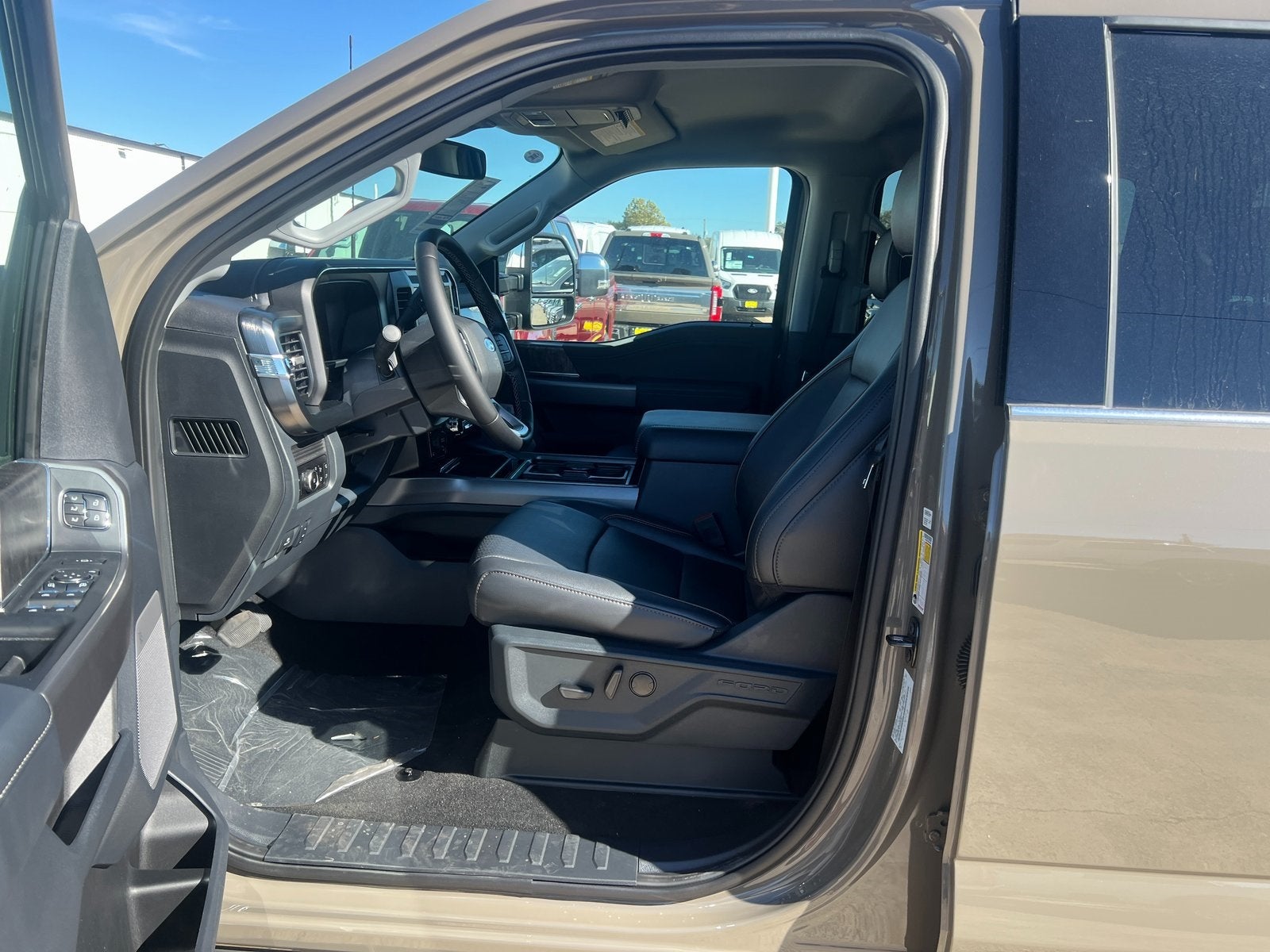 2026 Ford F-350SD Lariat