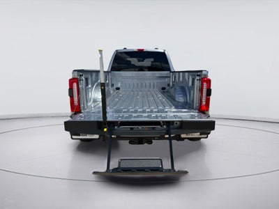 2027 Ford Super Duty F-350 DRW King Ranch
