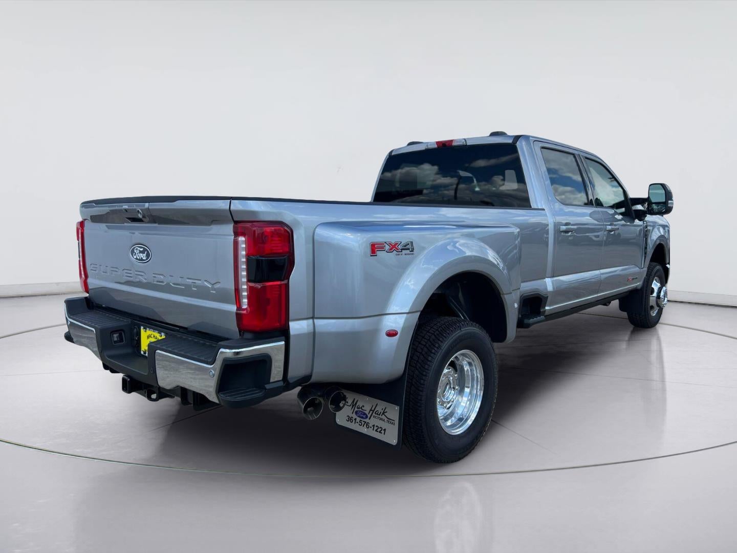 2027 Ford Super Duty F-350 DRW King Ranch