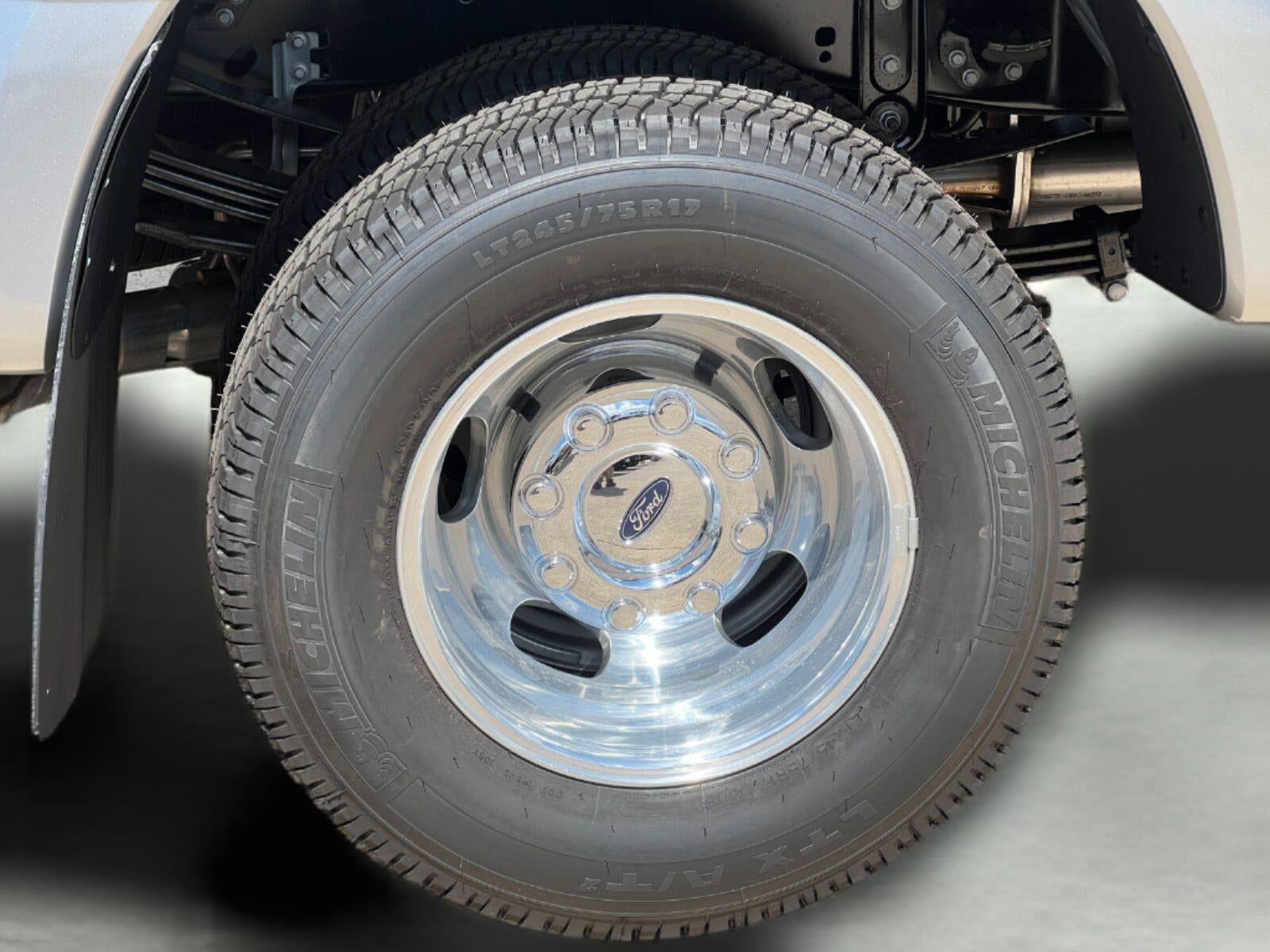 2027 Ford Super Duty F-350 DRW King Ranch