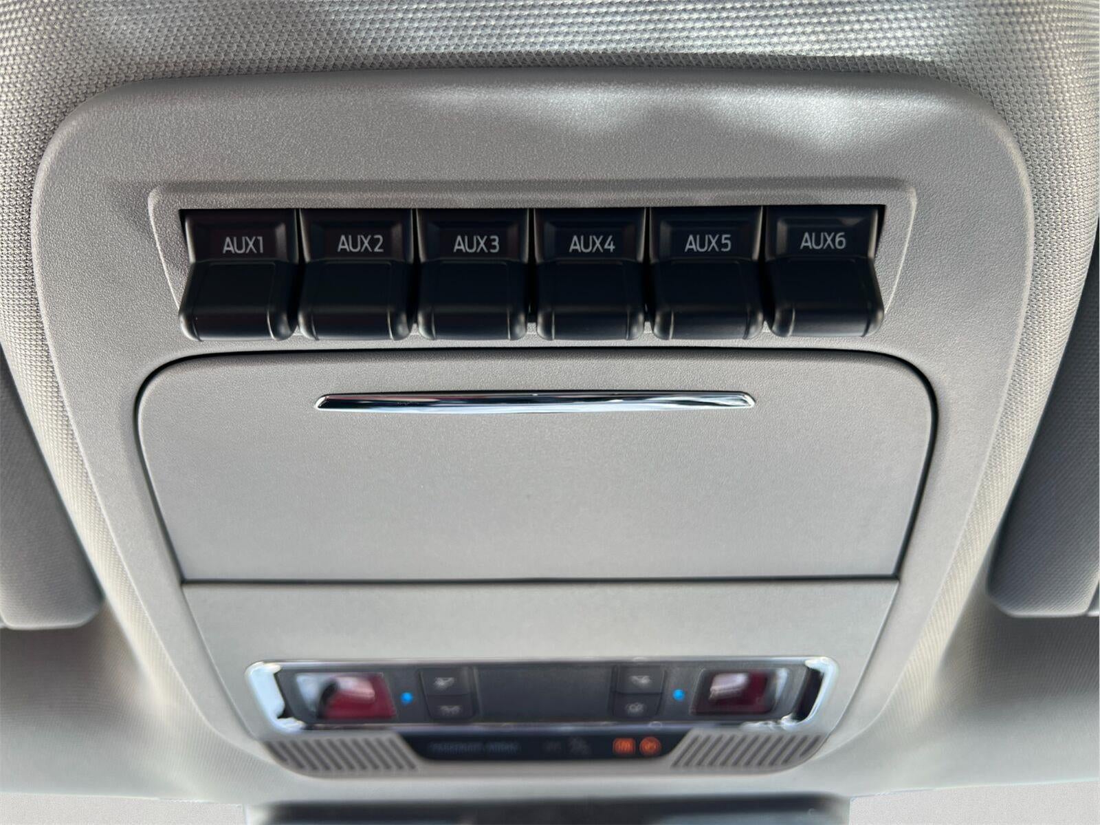 2027 Ford Super Duty F-350 DRW King Ranch