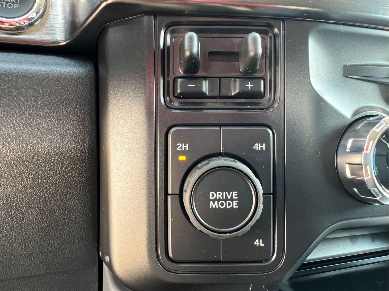 2027 Ford Super Duty F-350 DRW King Ranch