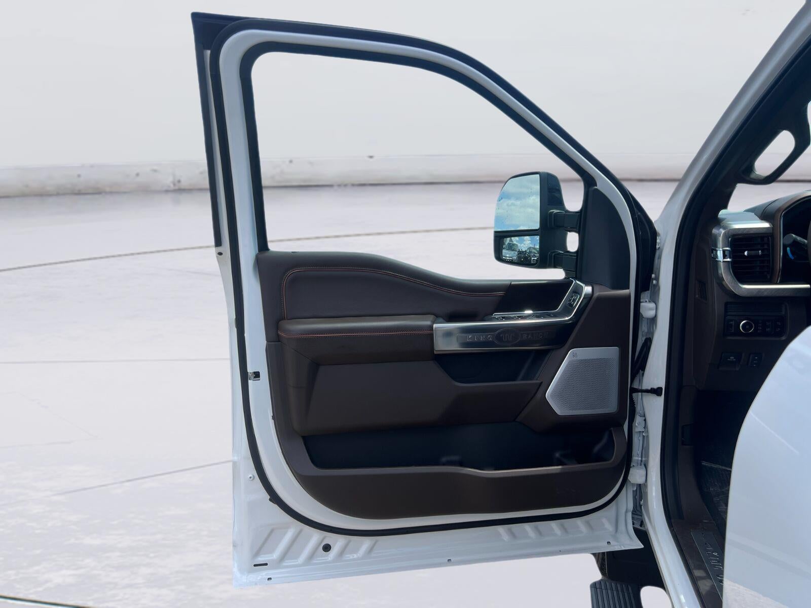 2026 Ford Super Duty F-350 DRW King Ranch