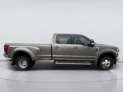 2022 Ford Super Duty F-350 DRW Lariat