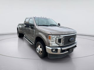 2022 Ford Super Duty F-350 DRW Lariat