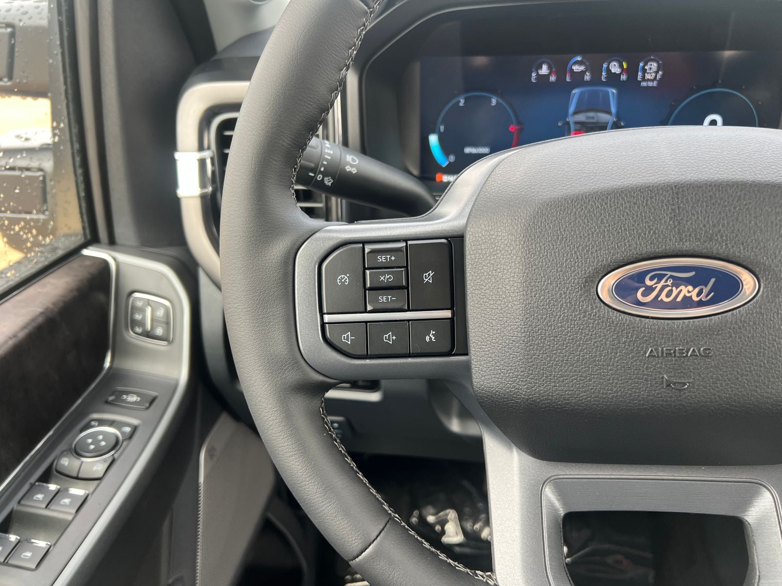 2026 Ford F-350SD Lariat DRW