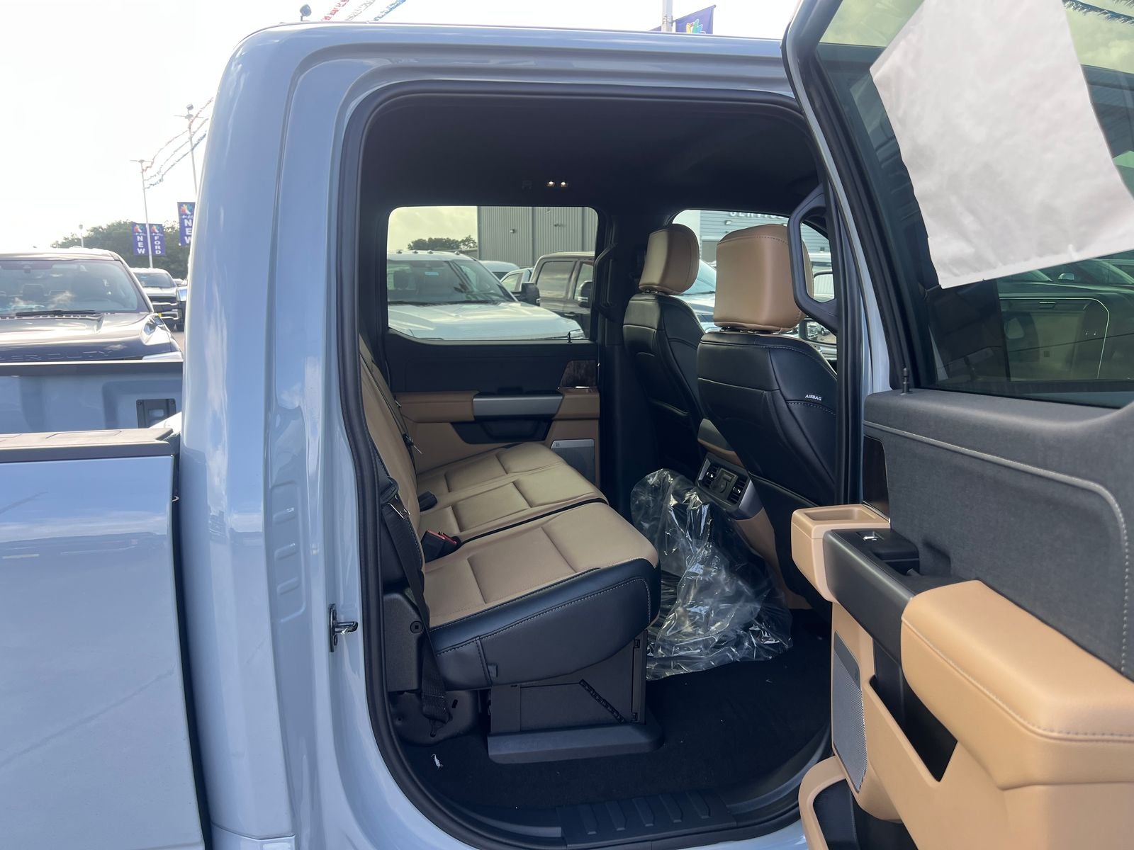2026 Ford F-350SD Lariat DRW