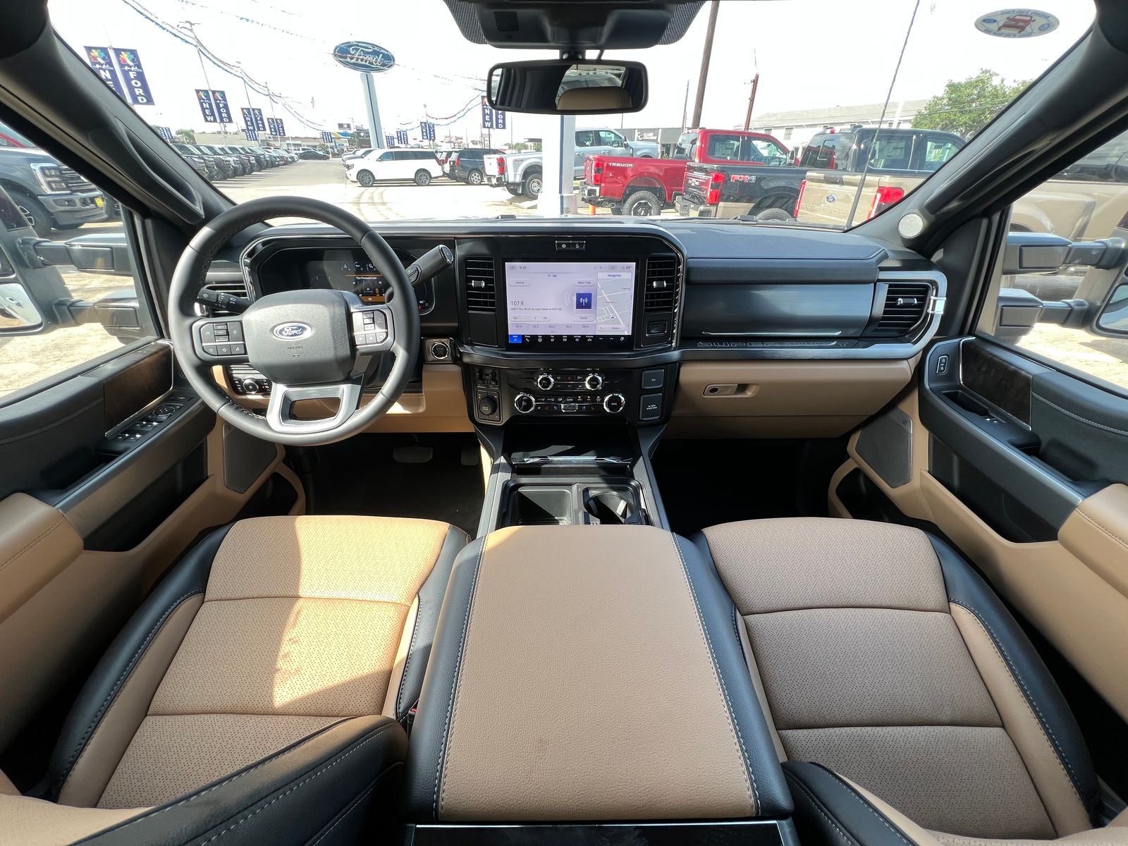 2026 Ford F-350SD Lariat DRW