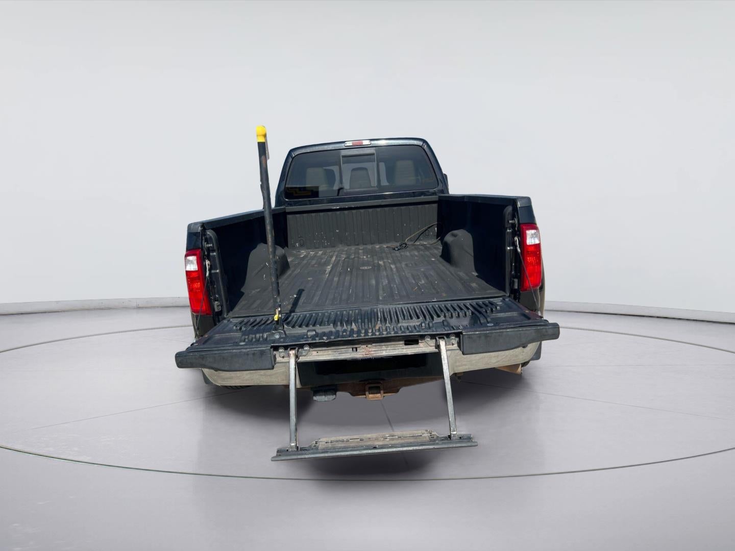 2015 Ford Super Duty F-350 DRW Lariat