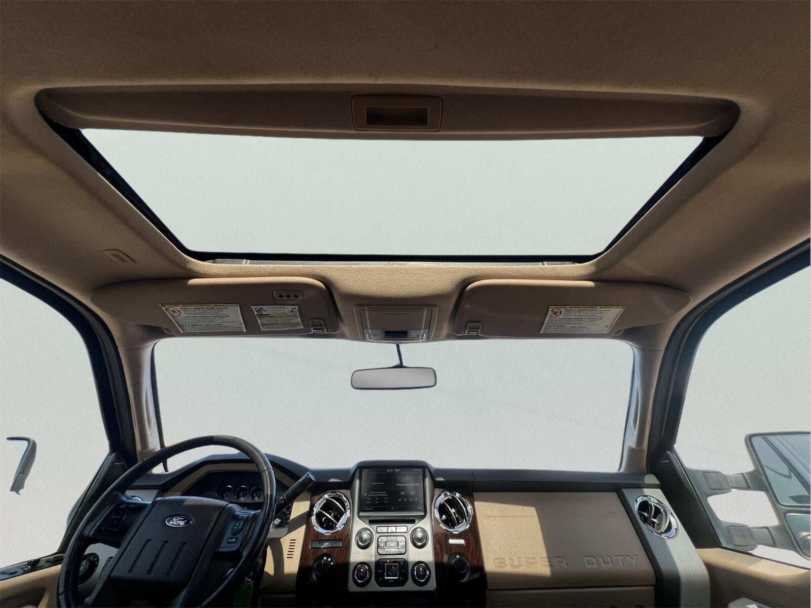 2015 Ford Super Duty F-350 DRW Lariat