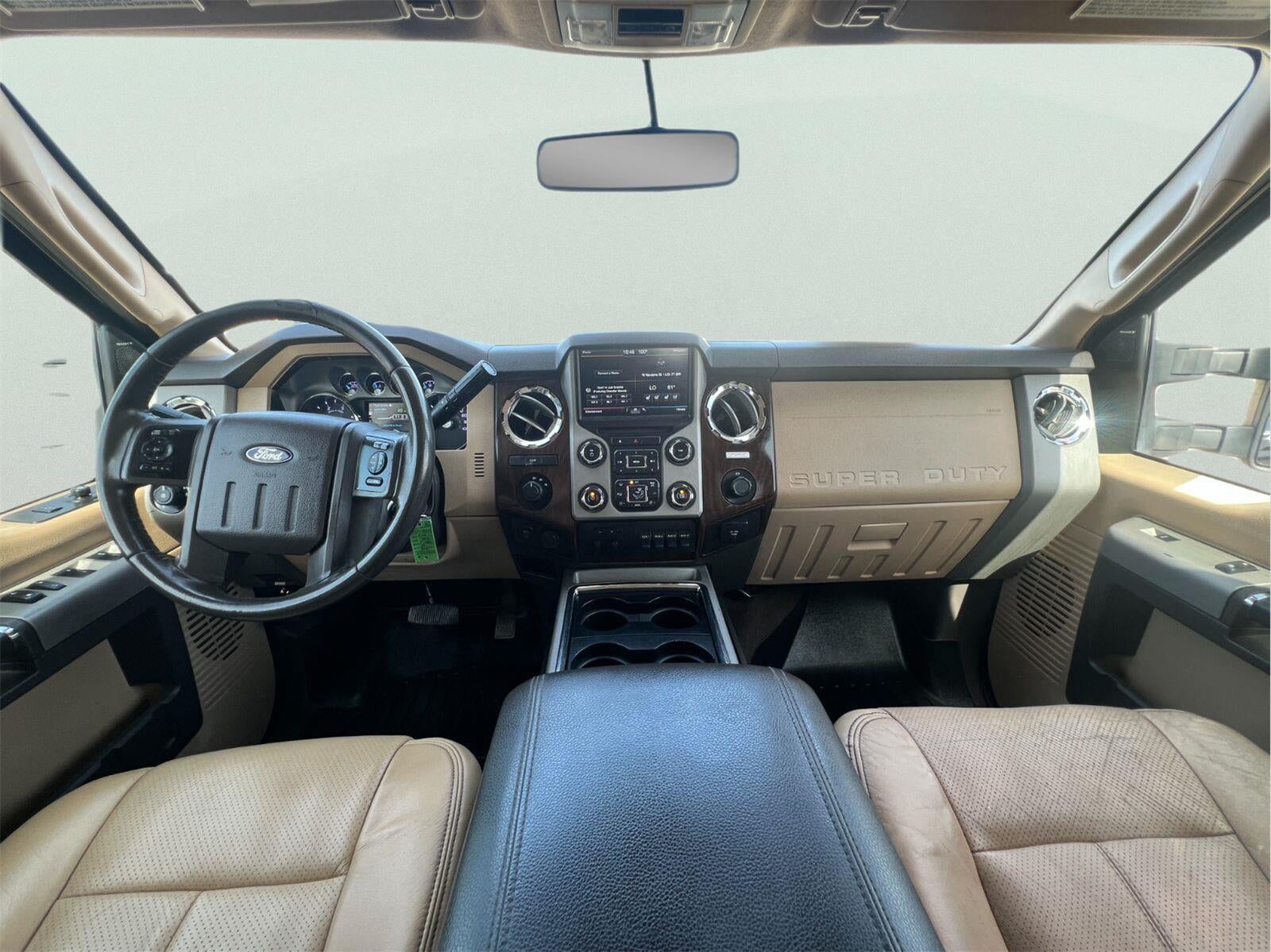 2015 Ford Super Duty F-350 DRW Lariat