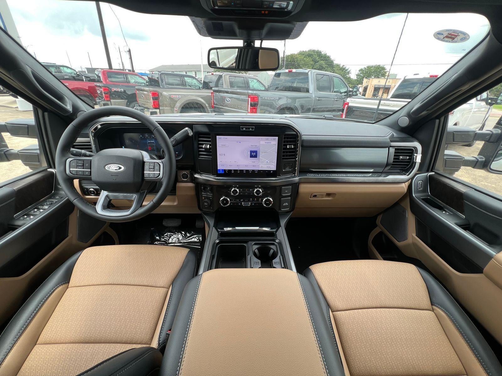 2026 Ford Super Duty F-350 DRW Lariat