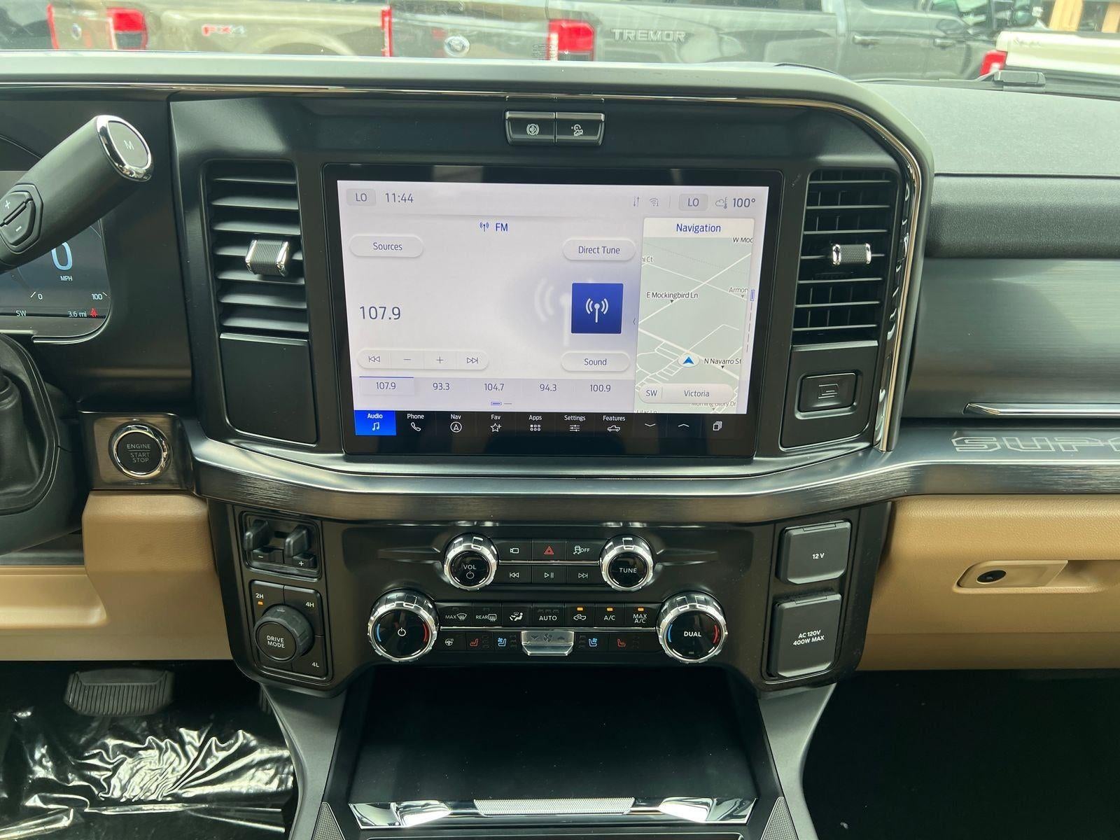2026 Ford Super Duty F-350 DRW Lariat