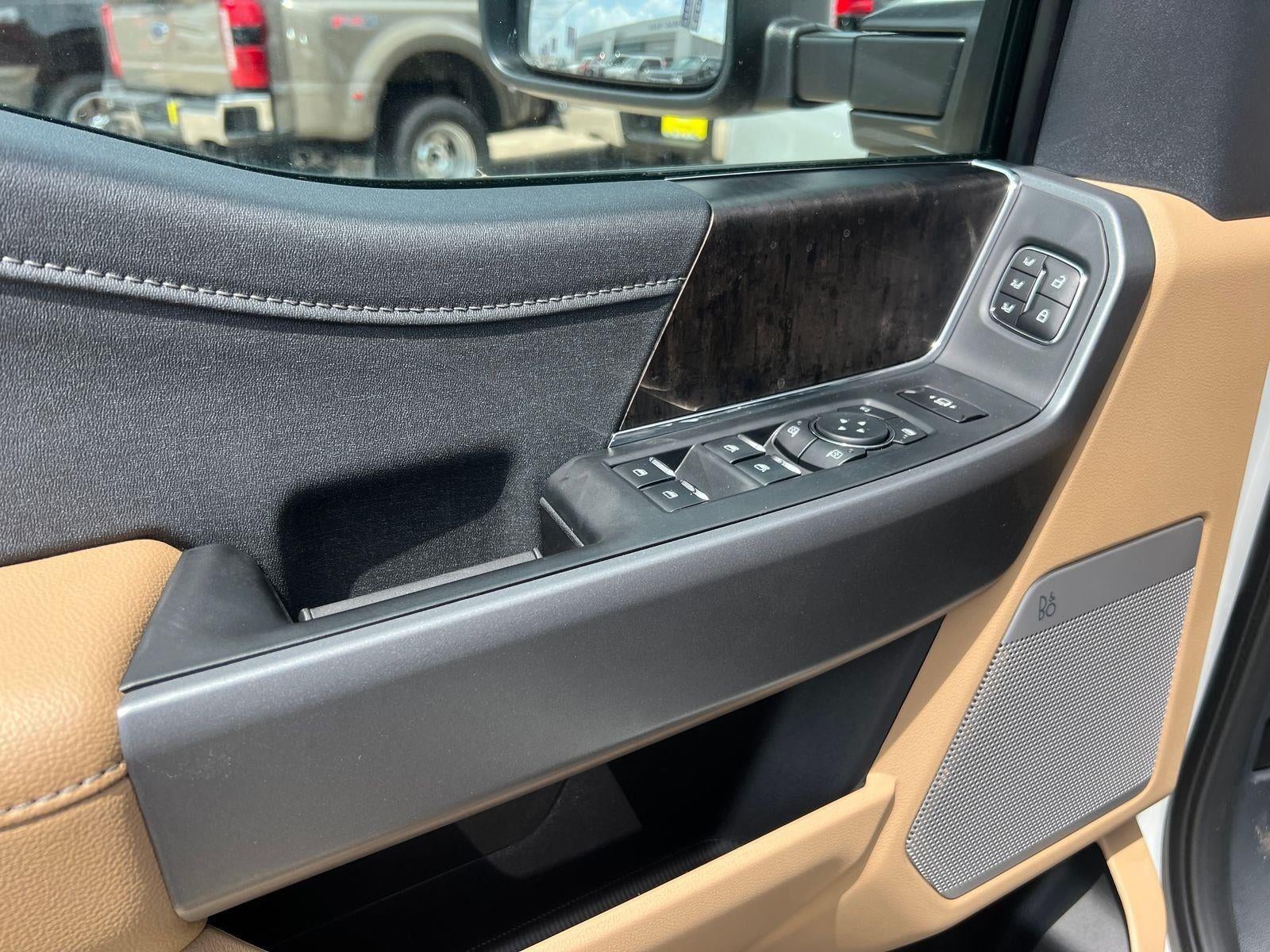 2026 Ford Super Duty F-350 DRW Lariat