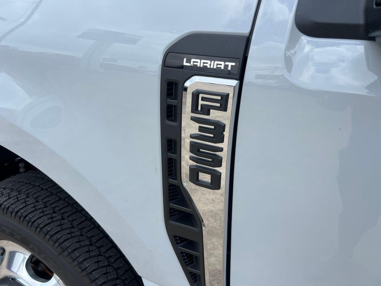2026 Ford Super Duty F-350 DRW Lariat