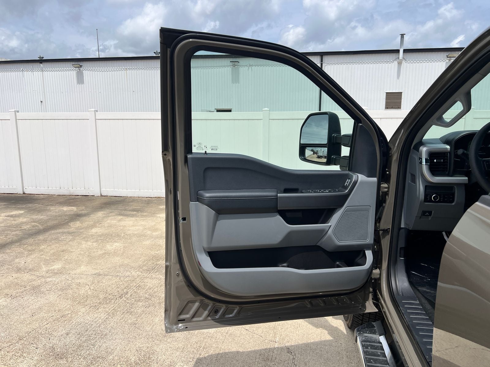 2026 Ford F-350SD DRW