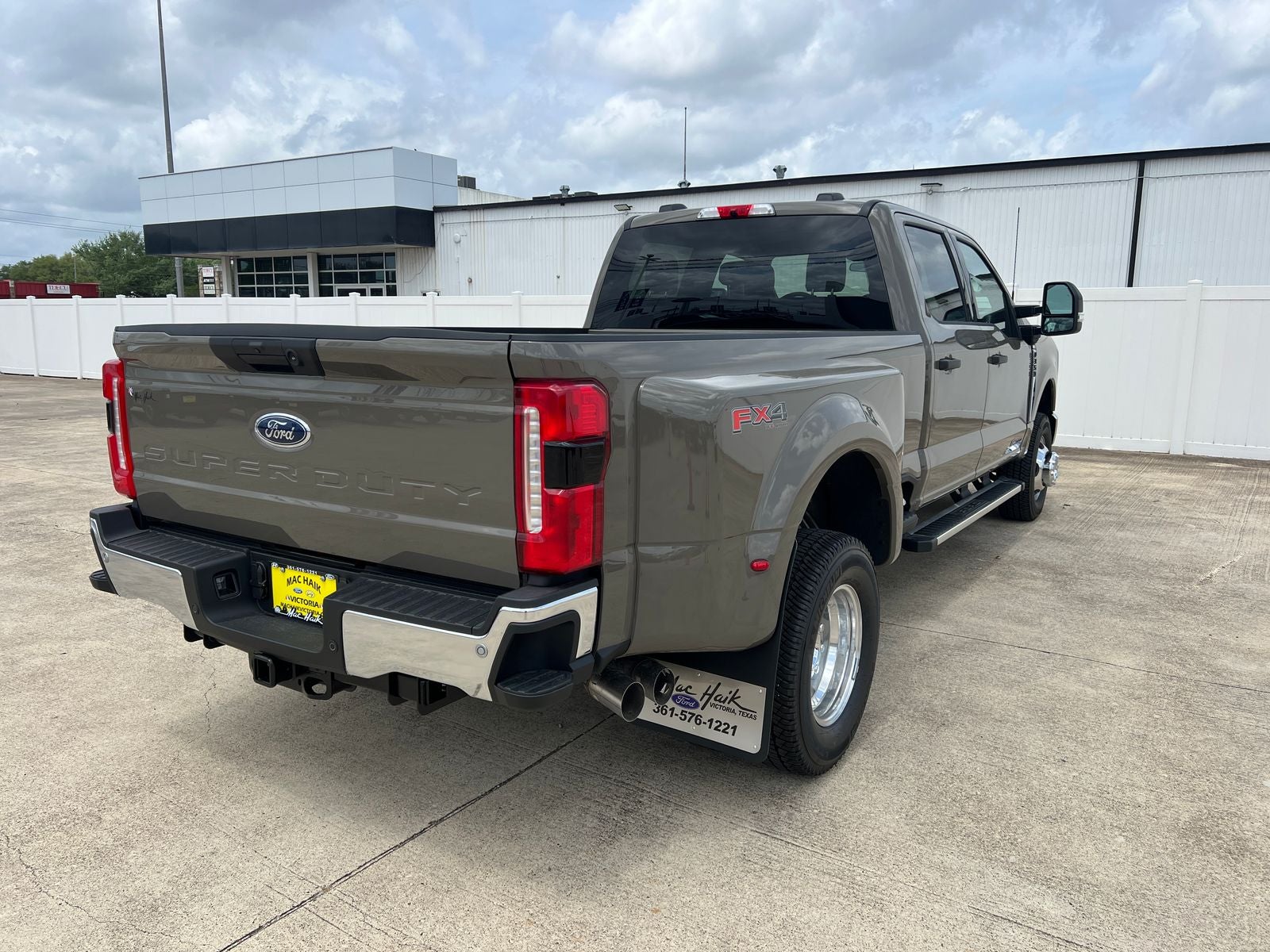 2026 Ford F-350SD DRW