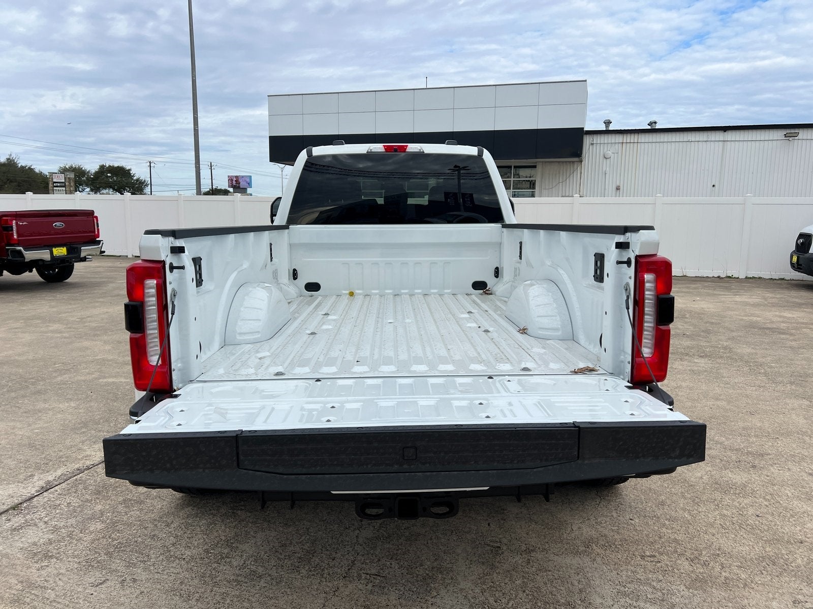 2026 Ford F-350SD Lariat DRW