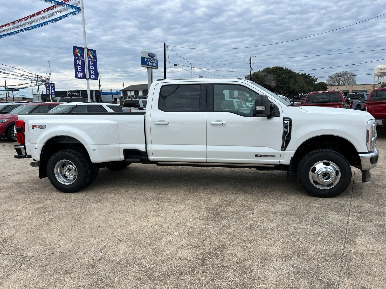 2026 Ford F-350SD Lariat DRW