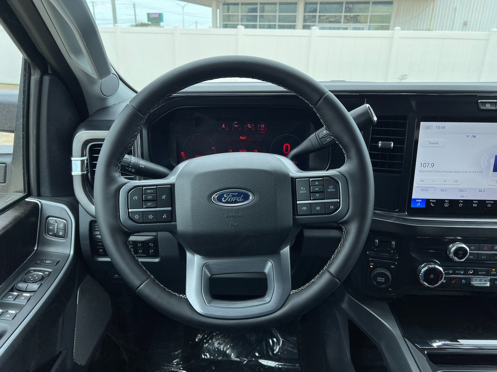 2026 Ford F-350SD Lariat DRW