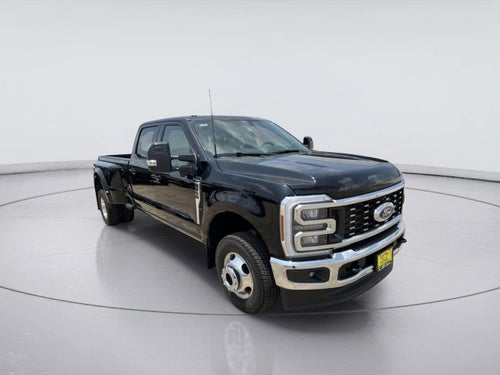 2026 Ford Super Duty F-350 DRW LARIAT