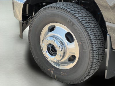 2026 Ford Super Duty F-350 DRW LARIAT