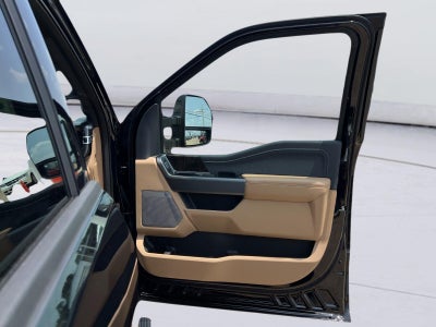 2026 Ford Super Duty F-350 DRW LARIAT