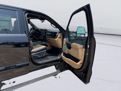 2026 Ford Super Duty F-350 DRW LARIAT
