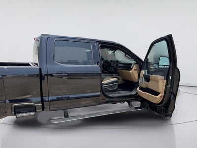 2026 Ford Super Duty F-350 DRW LARIAT
