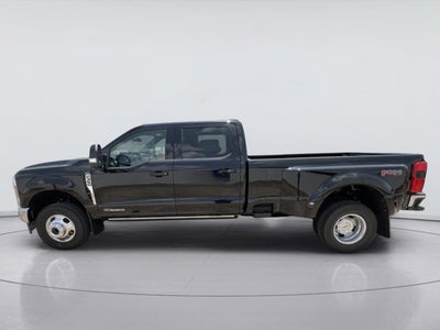 2026 Ford Super Duty F-350 DRW LARIAT