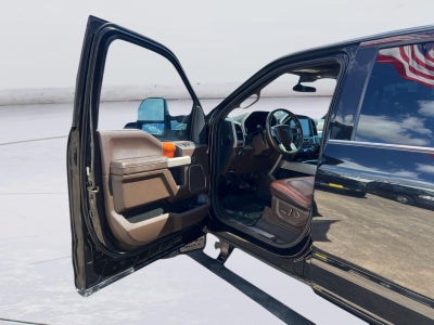 2022 Ford Super Duty F-350 DRW King Ranch