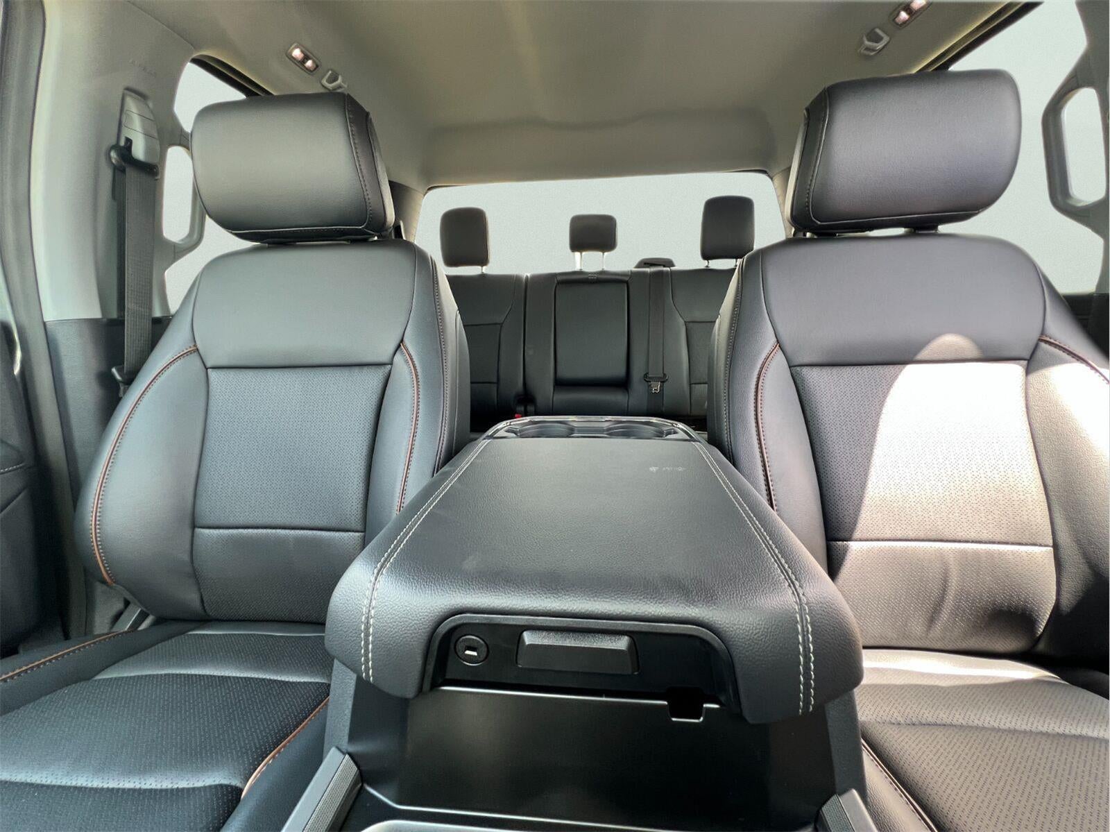 2026 Ford Super Duty F-350 Drw LARIAT