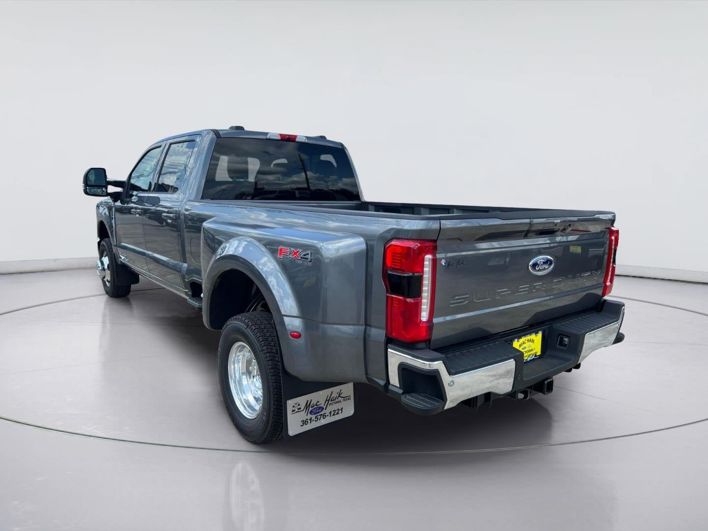 2026 Ford Super Duty F-350 Drw LARIAT
