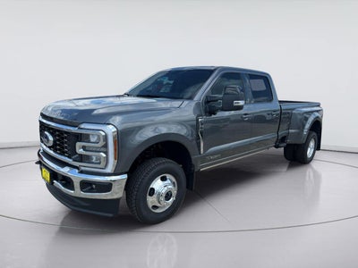 2026 Ford Super Duty F-350 Drw LARIAT