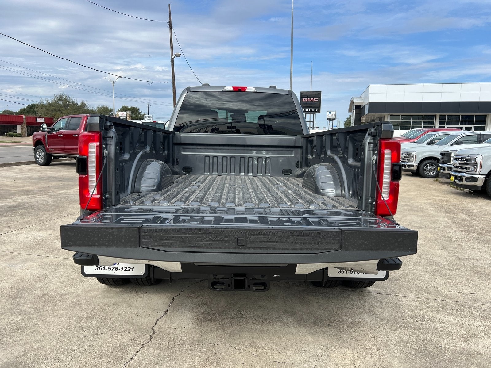 2026 Ford F-350SD Lariat DRW